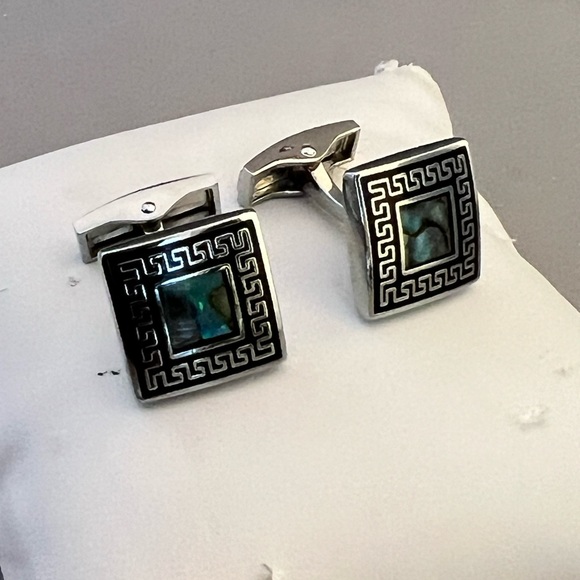 Mother of Pearl Cufflinks in Silver-tone Stainless setting w/ Black Design. - Picture 3 of 5